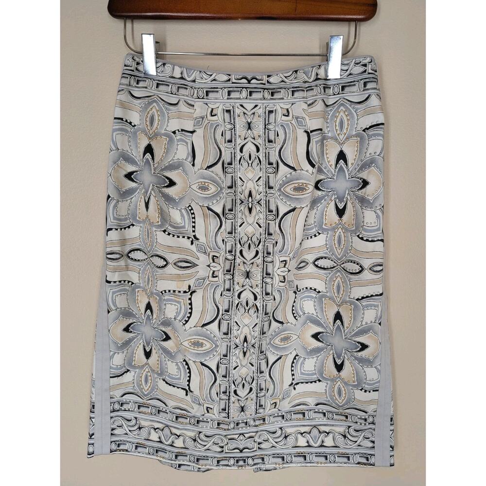 White House Black Market Pencil Skirt Womens 4 Studded Floral Career Classic